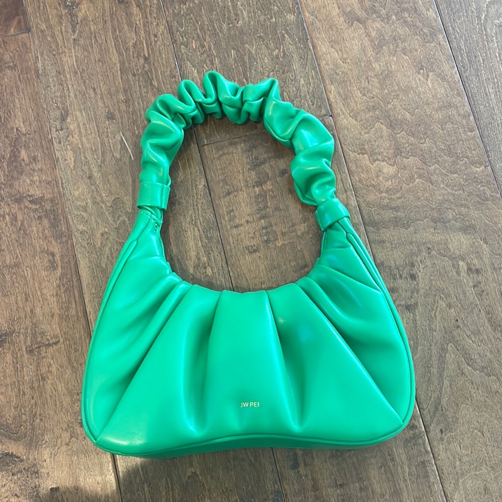 JW PEI Bag